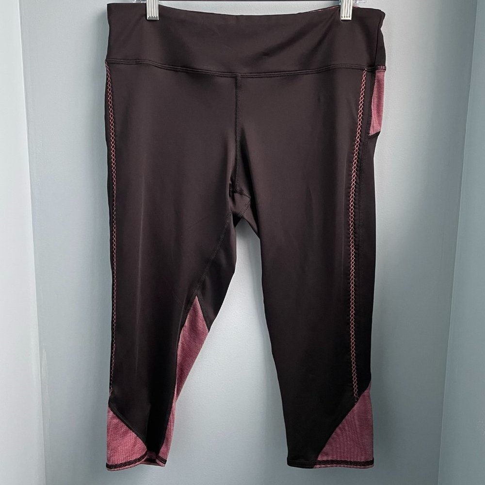 Maurices In Motion Workout Leggings. Size XL.